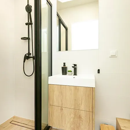 Grzybowska 30 Yellow - Better Varsavia